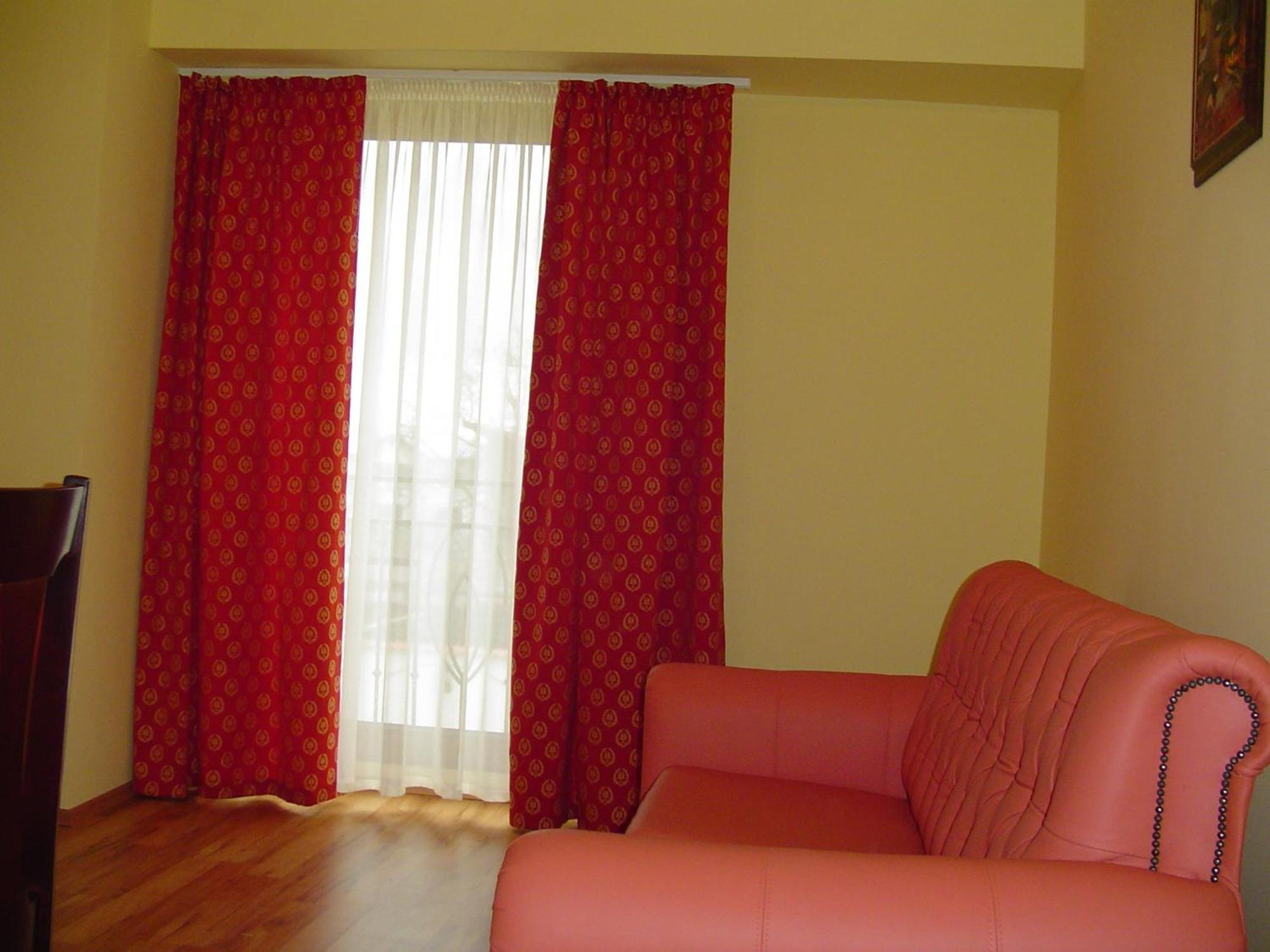 Hotel Europa Ploiesti Exterior photo